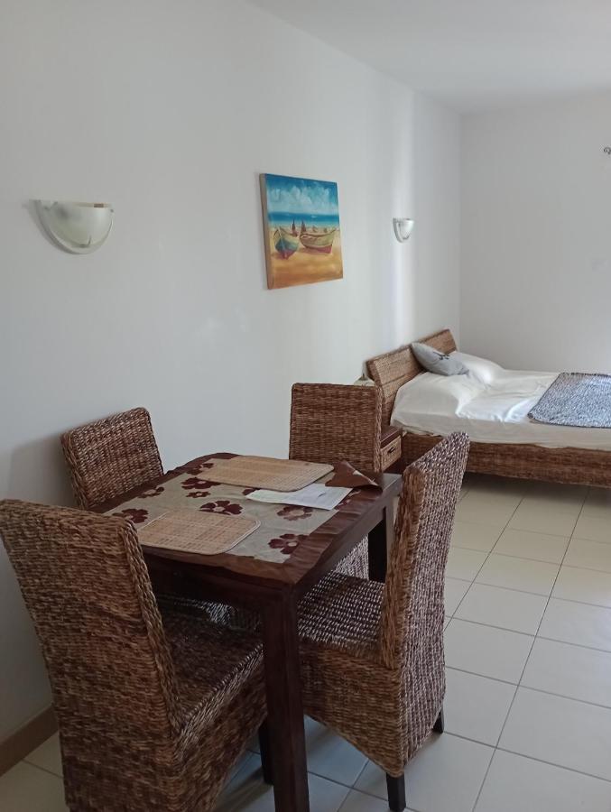 Surf Beach Vila Verde Apartments Santa Maria Bagian luar foto