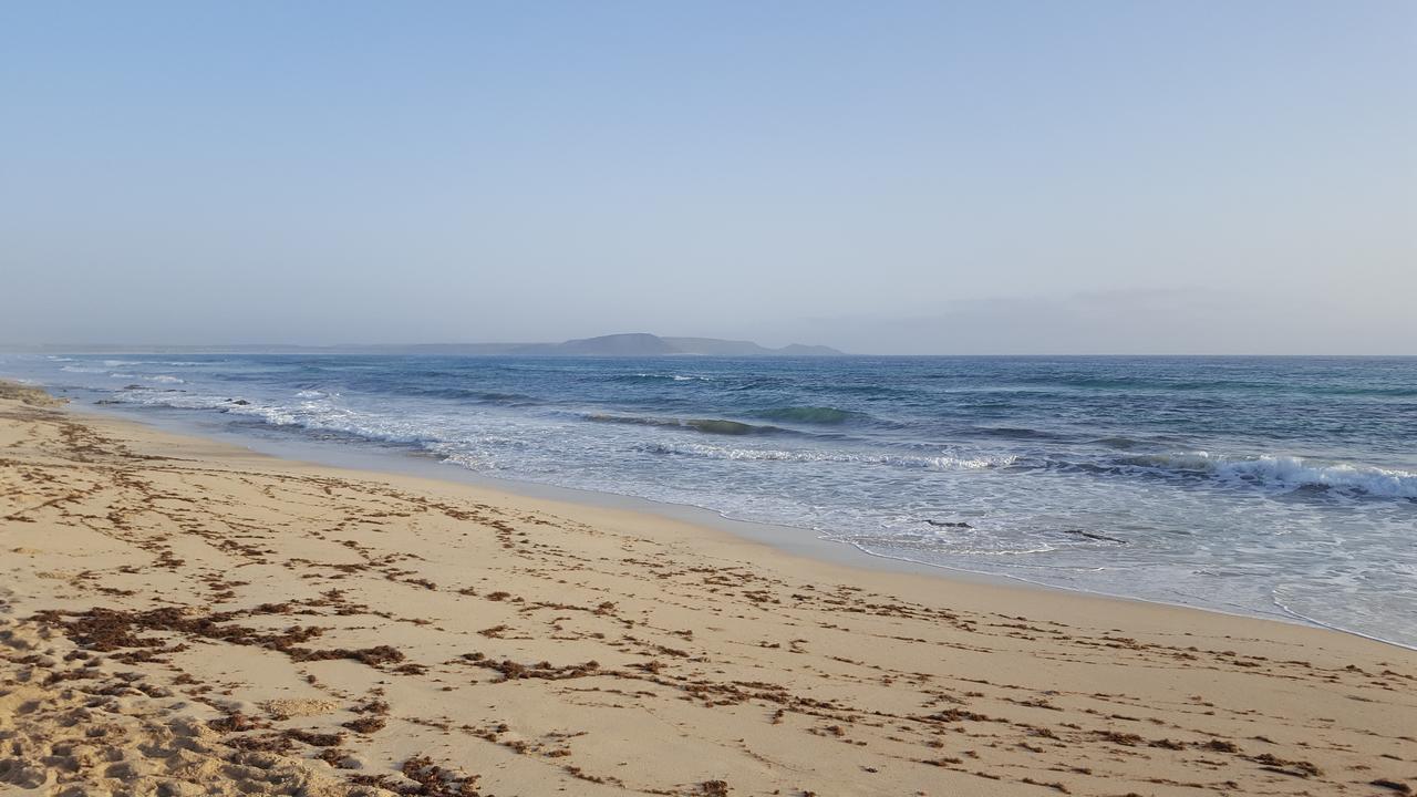Surf Beach Vila Verde Apartments Santa Maria Bagian luar foto